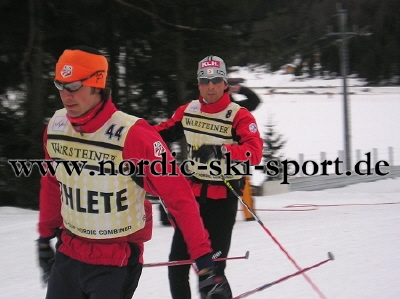 Mario Stecher im Hintergrund